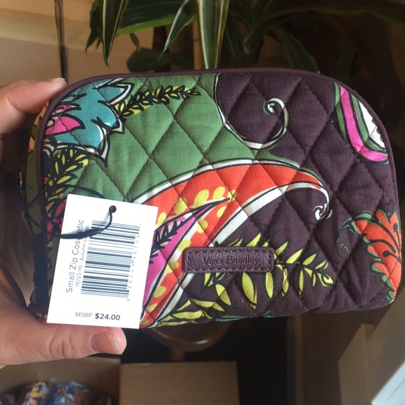 NWT Plastic Lined Vera Bradley small cosmetic bag - Picture 2 of 6